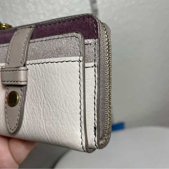 Fossil Fiona Zip Coin Wallet in Champagne - Picture 3 of 12